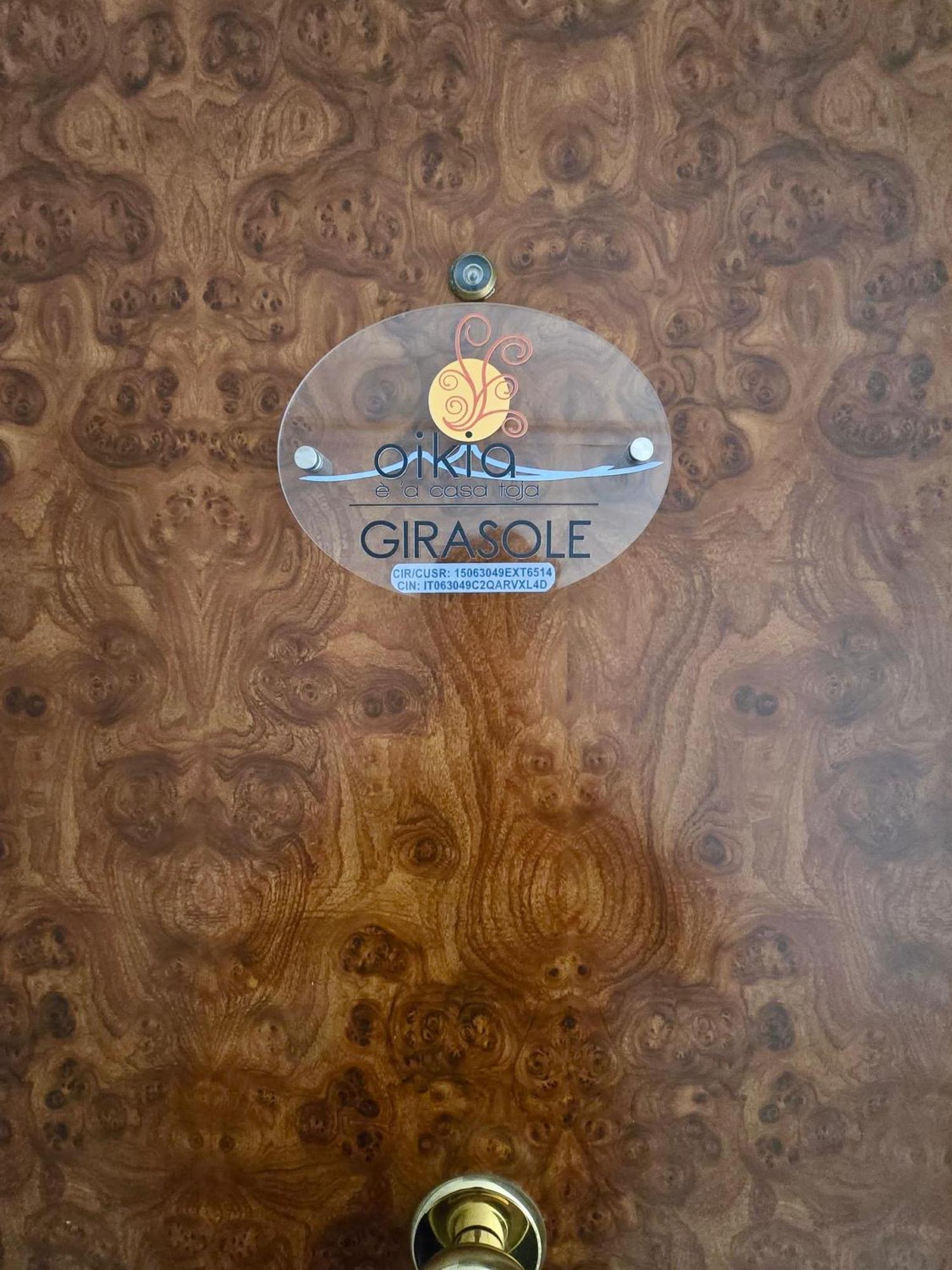 Casa Vacanze Oikia - Room Girasole Neapel Exterior foto